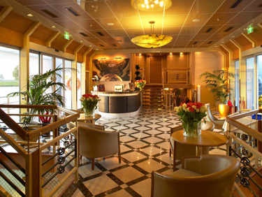 river empress lobby